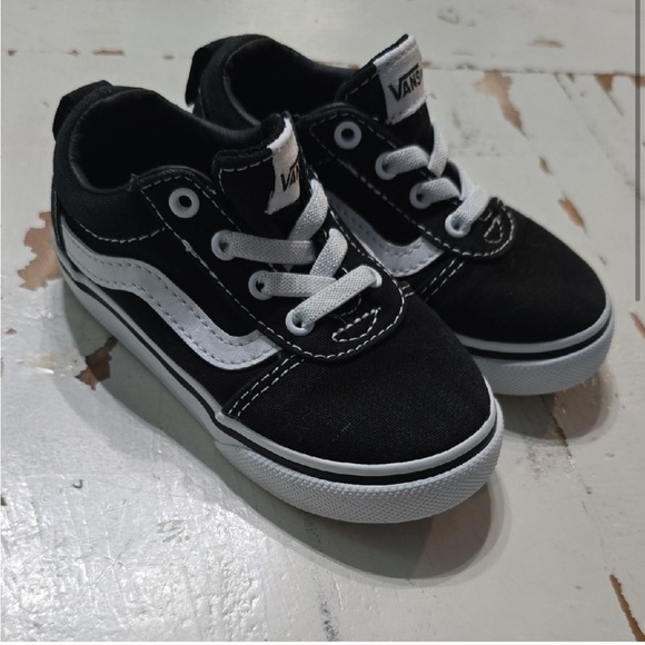 Vans Kids Classic Black and White Sneakers - Picture 3 of 4